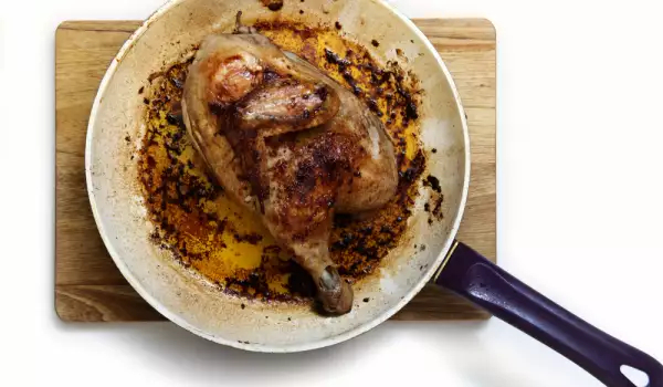 Советы по быстрой очистке пригоревшей сковороды