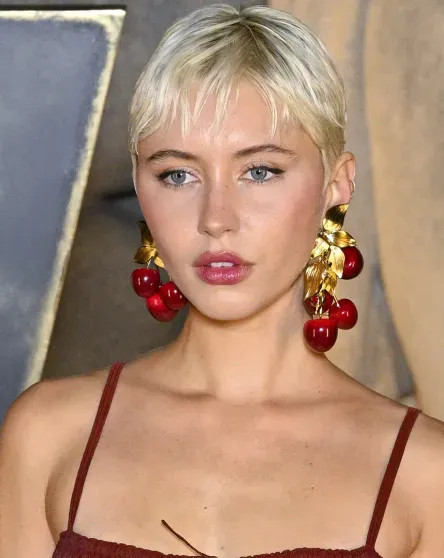 Белла Хадид, Рози Хантингтон-Уайтли, Кейт Мосс, Оливия Уайлд, Марк Эйдельштейн с девушкой и дети звёзд на показе Saint Laurent benjamin cremel,kristy sparow,laurent saintlaurent,айрис лоу,Алеся Кафельникова,алина миллер,Белла Хадид,джейн биркин,джуд лоу,зоя кравиц,Кейт Мосс,леон лурдес,Марк Эйдельштейн,матильда пино,Мишель Пфайффер,надежда ли коэн,Оливия Уайлд,Рози Хантингтон-Уайтли,татьяна чурбанова,франсуа-анри пино,Шарлотта Генсбур,эрин уоссон