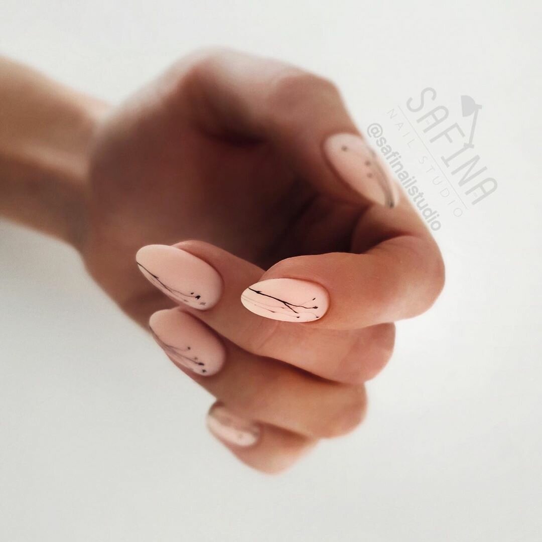  www.instagram.com/safinailstudio 