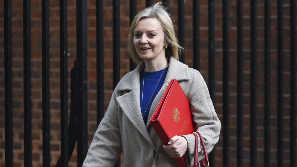 Театр абсурда: плохая игра британских политиков Театр абсурда: плохая игра британских политиков Политика