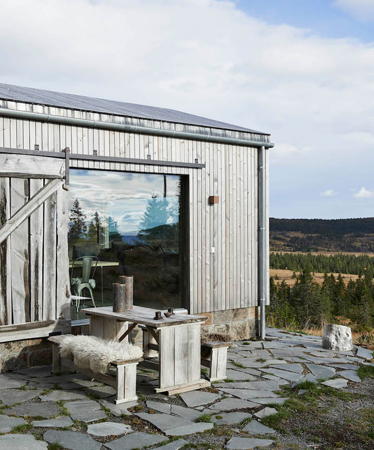Уютнейшная деревянная хижина в горах Норвегии