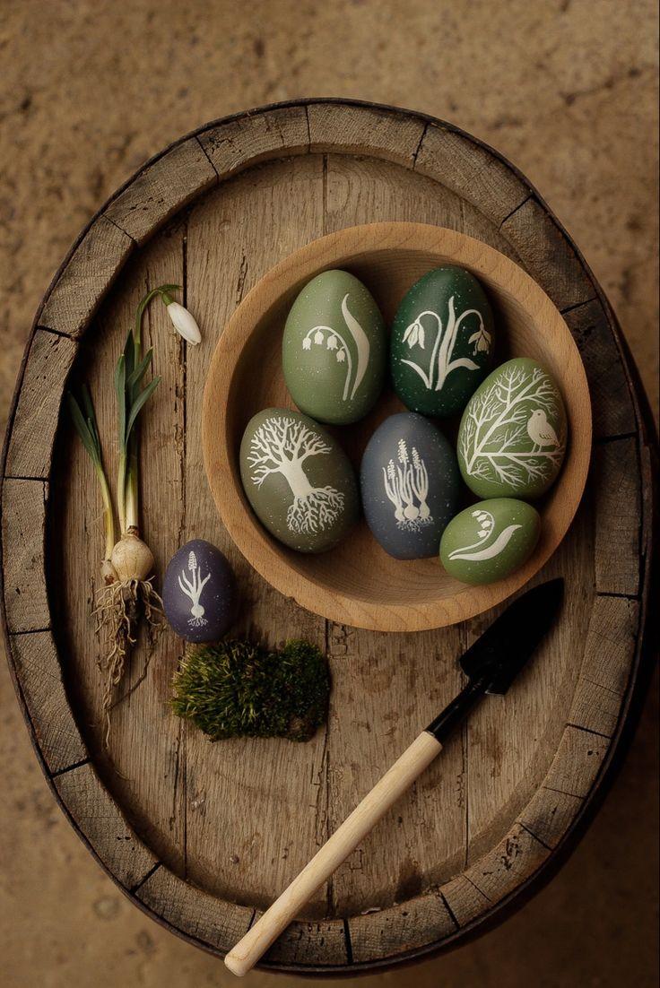 Как покрасить яйца на Пасху: 100 креативных идей Как покрасить яйца на Пасху: 100 креативных идей сделать, минут, можно, через, покрасить, цветок, подержать, использовать, узоры, красителя, убавить, окунуть, целиком, Можно, полоски, яичного, нарисовать, простых, нехитрый, получится