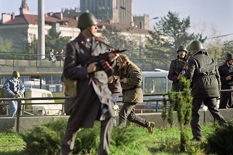 Штурм белого дома 1993 фото