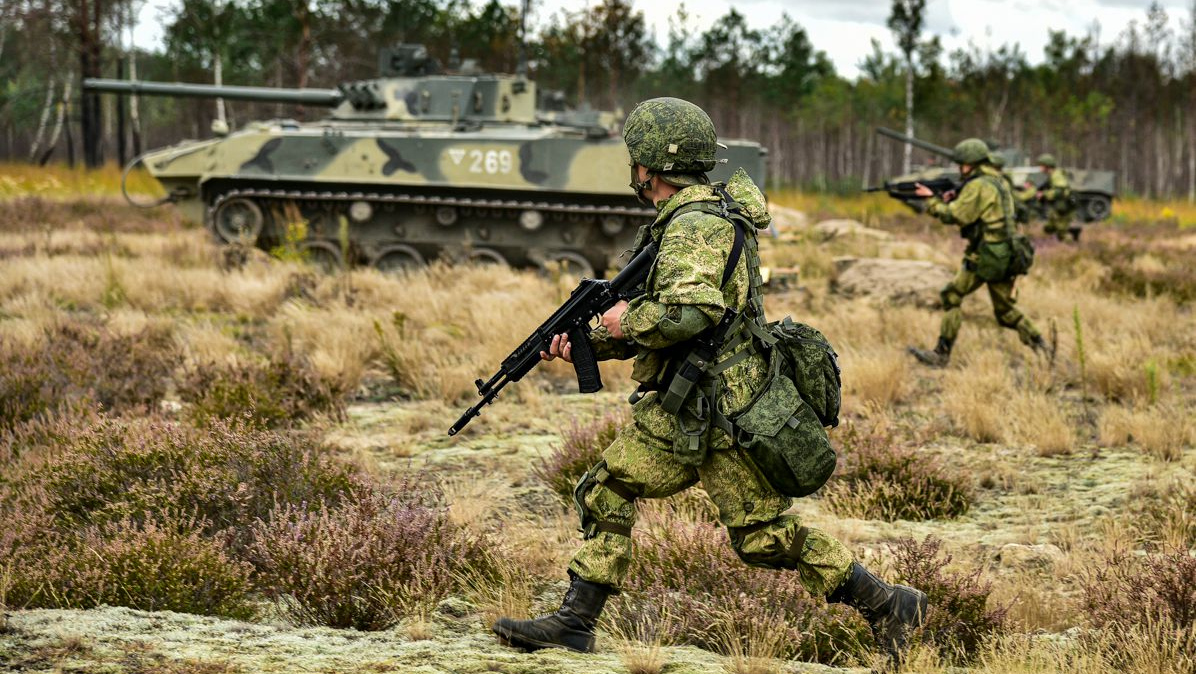 В России выросло число желающих служить по военному контракту