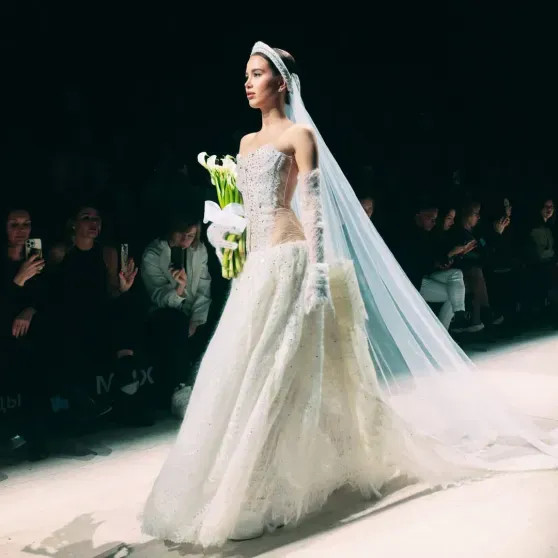 Аврора Киба в свадебном платье и внучка экс-президента Узбекистана Марьям Тилляева вышли на подиум на показе в Москве КибаАврора, Марьям, показ, Недели, прошёл, новой, коллекции, Solangel, рамках, Аврора, говорится, московской, ТилляеваРанее, ТилляеваАрора, брендаМарьям, соцсетях, переосмыслены, технологий, современной, через