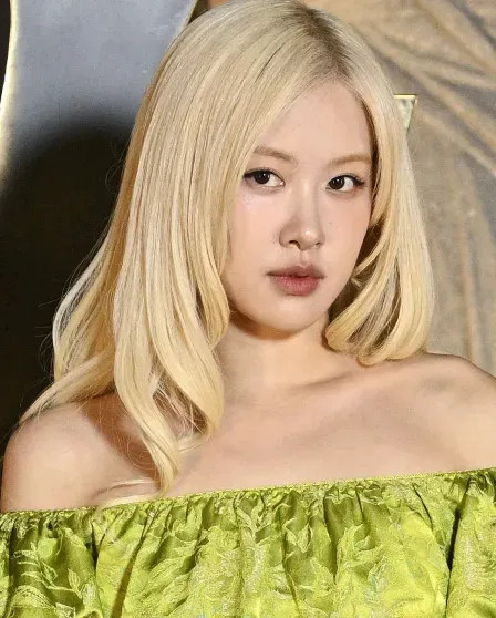 Белла Хадид, Рози Хантингтон-Уайтли, Кейт Мосс, Оливия Уайлд, Марк Эйдельштейн с девушкой и дети звёзд на показе Saint Laurent benjamin cremel,kristy sparow,laurent saintlaurent,айрис лоу,Алеся Кафельникова,алина миллер,Белла Хадид,джейн биркин,джуд лоу,зоя кравиц,Кейт Мосс,леон лурдес,Марк Эйдельштейн,матильда пино,Мишель Пфайффер,надежда ли коэн,Оливия Уайлд,Рози Хантингтон-Уайтли,татьяна чурбанова,франсуа-анри пино,Шарлотта Генсбур,эрин уоссон