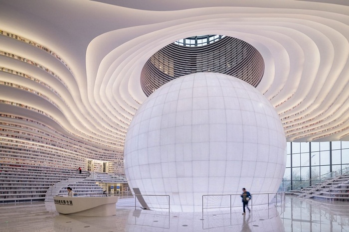 Космический дизайн китайской библиотеки Tianjin Binhai Library.