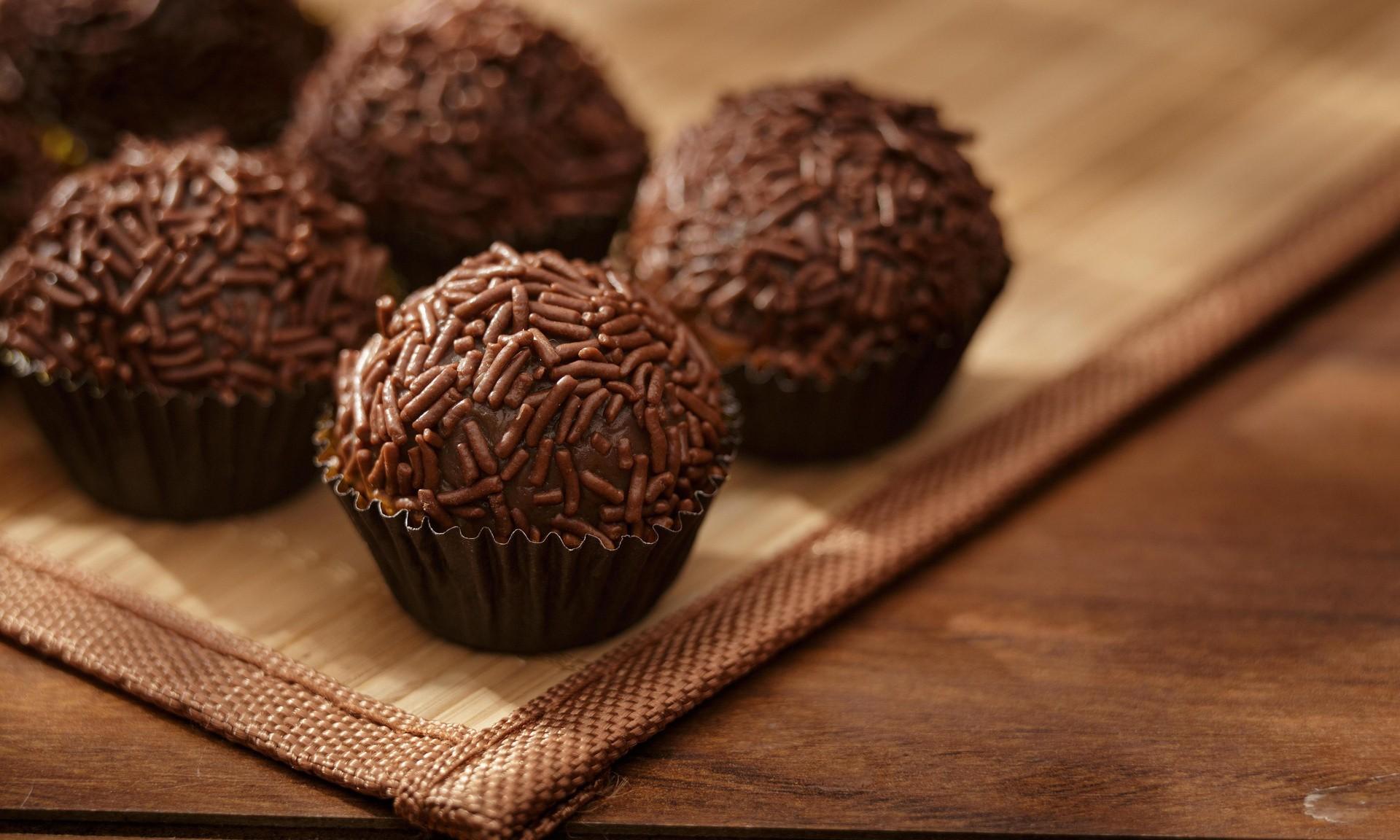 Как приготовить бразильский десерт бригадейро: рецепт самых вкусных шоколадных конфет всего из 3 продуктов