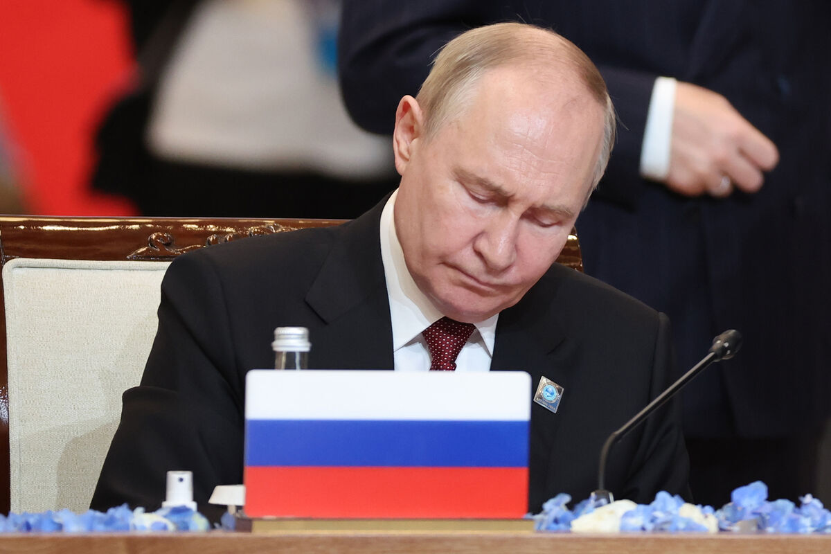 Путин: если комплексы РСМД США появятся, Россия может действовать зеркально