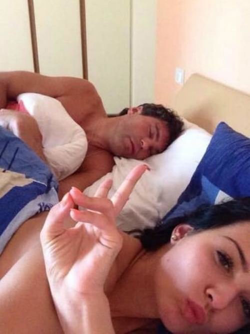 Звезды, у которых были интимные отношения с фанатами