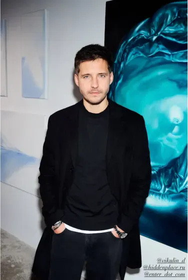 Аркадий Новиков, Маша Цигаль, Катя IOWA, Полина Киценко посетили выставку-ярмарку современного искусства 