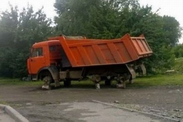 Необычные автопроисшествия
