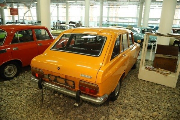 ИЖ-2125 - первый серийный советский лифтбек ИЖ-2125 - первый серийный советский лифтбек