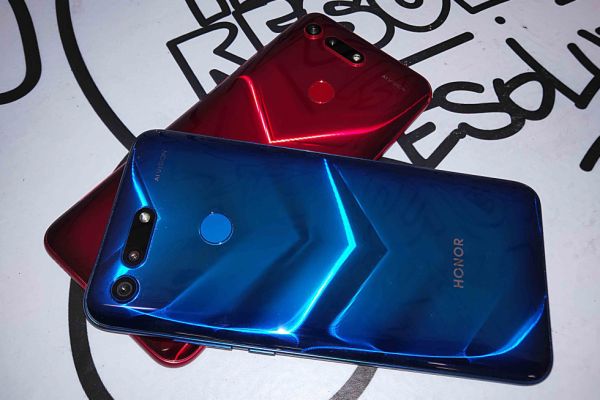 Старт продаж смартфона HONOR View 20