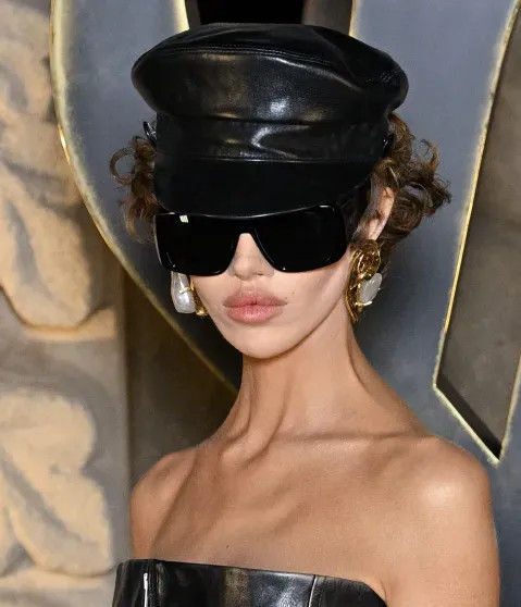 Белла Хадид, Рози Хантингтон-Уайтли, Кейт Мосс, Оливия Уайлд, Марк Эйдельштейн с девушкой и дети звёзд на показе Saint Laurent benjamin cremel,kristy sparow,laurent saintlaurent,айрис лоу,Алеся Кафельникова,алина миллер,Белла Хадид,джейн биркин,джуд лоу,зоя кравиц,Кейт Мосс,леон лурдес,Марк Эйдельштейн,матильда пино,Мишель Пфайффер,надежда ли коэн,Оливия Уайлд,Рози Хантингтон-Уайтли,татьяна чурбанова,франсуа-анри пино,Шарлотта Генсбур,эрин уоссон