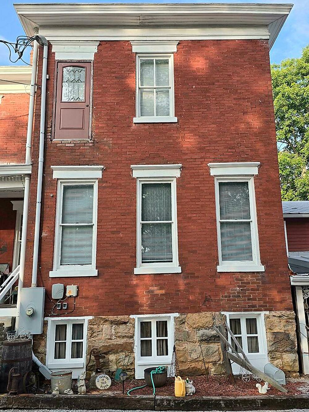 Дверь на высоте