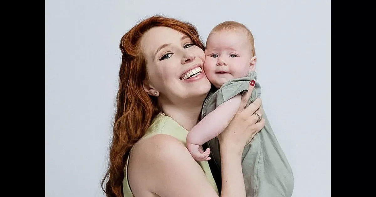 "Я больше не чайлдфри". Ирина Шихман* впервые показала свою годовалую дочь