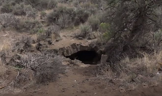 Пара из Орегона обнаружила под своим домом гигантскую лавовую пещеру