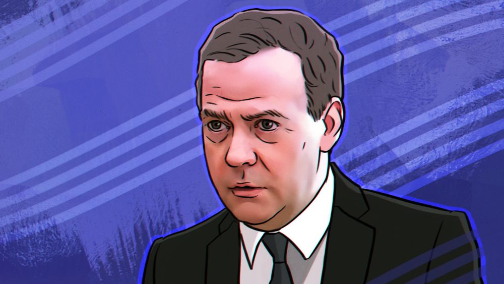 Медведев призвал запасаться попкорном из-за ситуации с подготовкой в ФРГ госпереворота