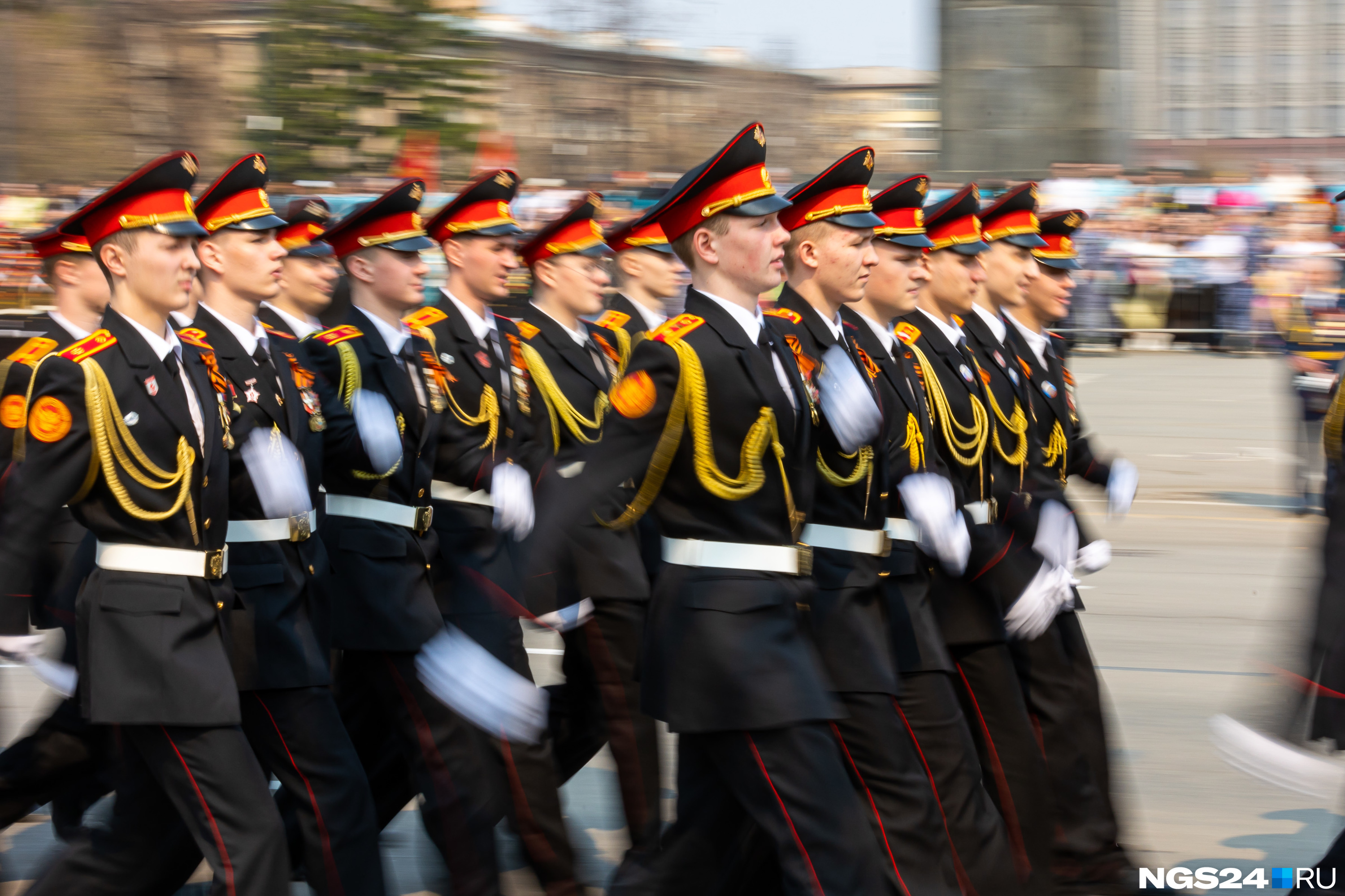 Парад в красноярске сегодня