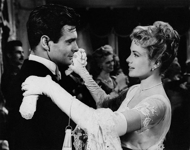 Грейс Келли в фильме “Лебедь” 