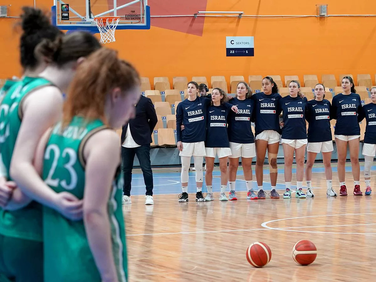 Баскетболистки сборной Ирландии отказались пожимать руку израильским спортсменкам перед матчем отбора ЧЕ
