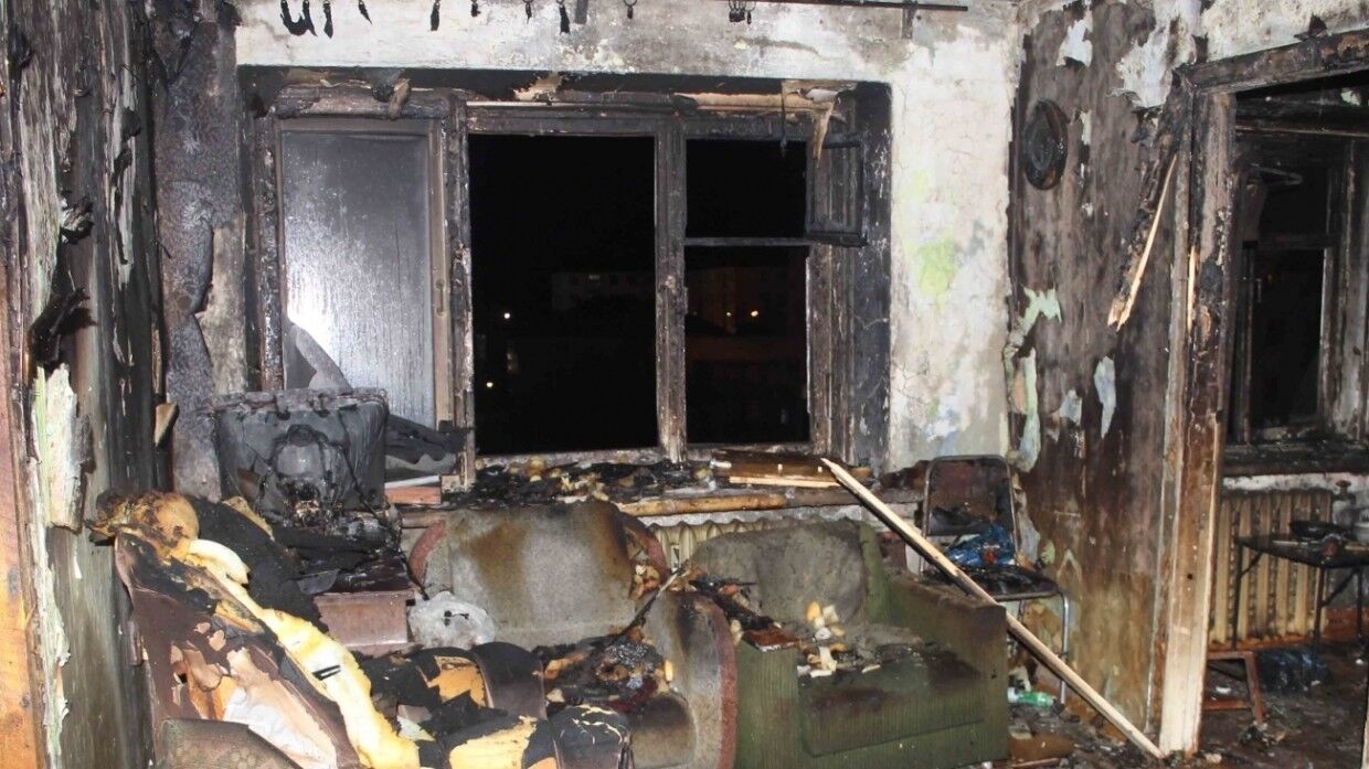 Холл сгорел. Пожар в квартире. Квартира после пожара. Пожар в квартире в Москве.
