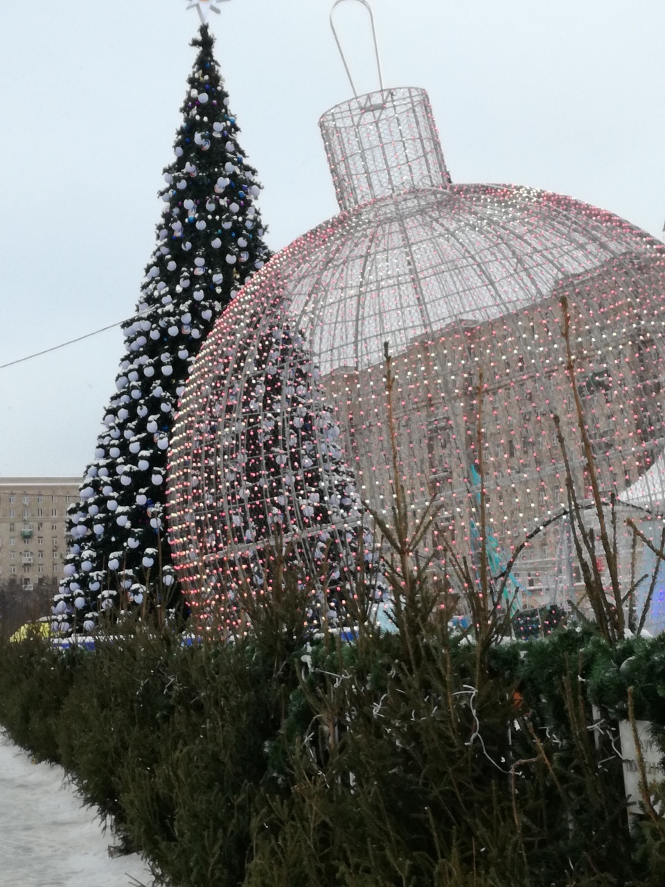 Ледовые скульптуры на Поклонной горе