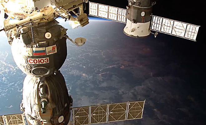 3 долгих часа, когда космонавты спускаются с орбиты на Землю: как они проходят Землю, капсула, корабль, высоте, около, километров, космонавтов, чтобы, космонавты, время, только, возвращения, части, космический, который, более, землю, скорость, является, помогает