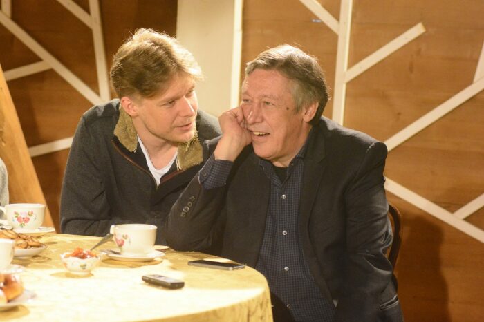 Никита Ефремов с отцом. / Фото: kino-teatr.ru