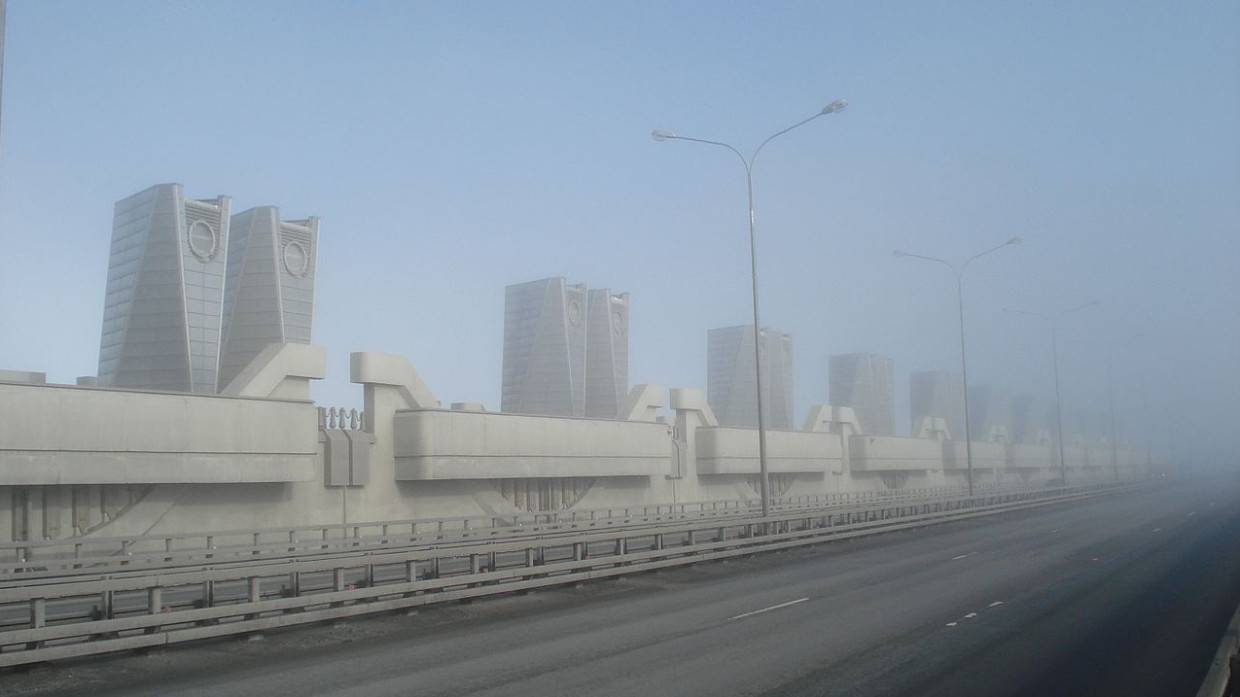 Защитную дамбу закрыли из-за угрозы наводнения в Петербурге