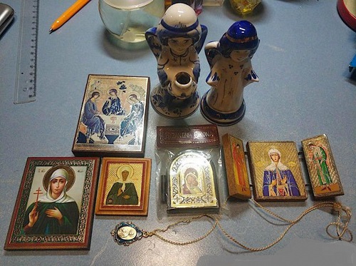 Инструкция по утилизации икон, церковной атрибутики и магических амулетов. 