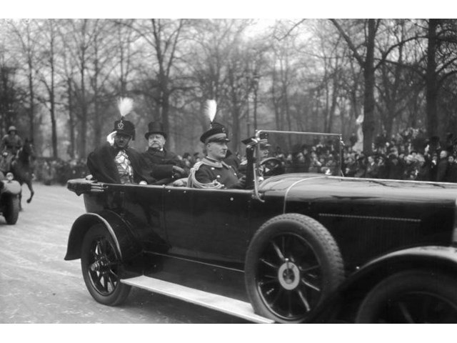 Афганистан: «Большая игра» Сталина против Гитлера Афганистан: «Большая игра» Сталина против Гитлера история