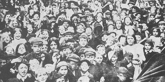 Школьники британского города Гулль вышли на демонстрацию, 1911 год. | Фото: libcom.org.