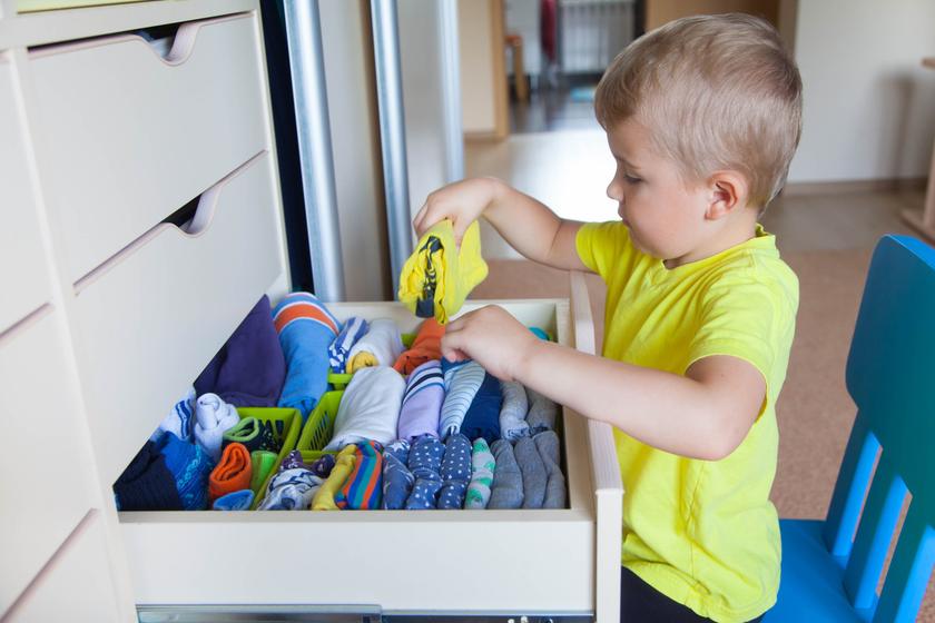 Как обустроить детский шкаф, чтобы в нем всегда был порядок
