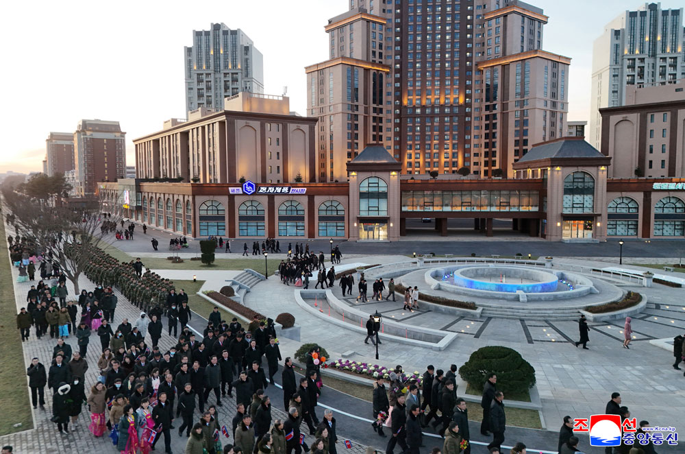 Ким Чен Ын открыл новый квартал для родственников бойцов, павших в СВО index,native-yes,ким ченын,Курская обл,[737471],Михаил Рябов,политнавигатора