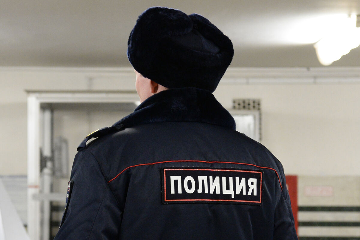 В Воронеже арестовали мужчину, напавшего на полицейского с ножом