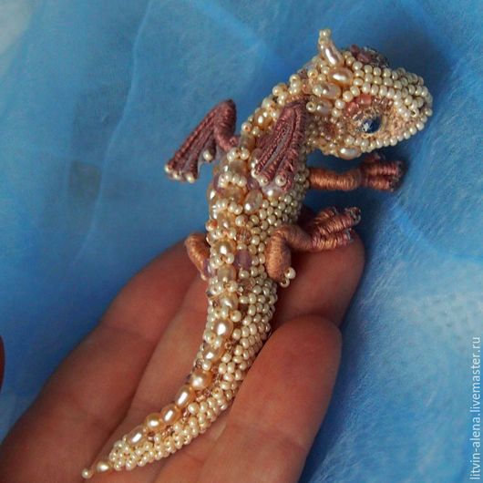 Brooches handmade. Livemaster - handmade. Buy Brooch dragon "Pearl ". Pearls and beads. Embroidered dragon.Brooch