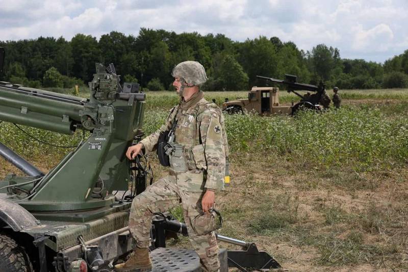 «Стреляй и беги». Самоходная 105-мм гаубица Hawkeye на шасси Humvee
