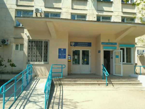 В Севастополе сменят подрядчика ремонта поликлиники на улице Ерошенко