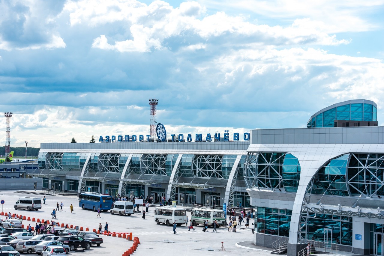 толмачево аэропорт ночью