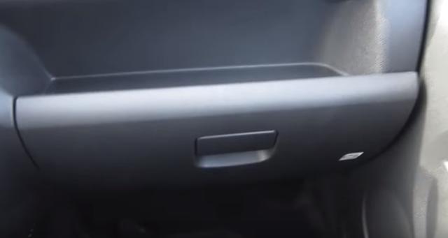 Бардачок Lada Granta