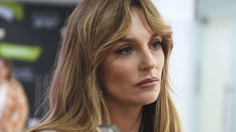 Экс-солистка группы «Фабрика» Саша Савельева пожаловалась на проблемы со здоровьем