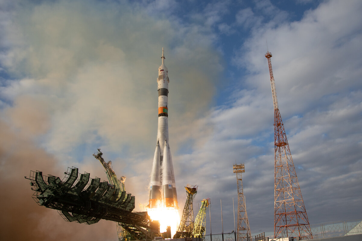 Пуск ракеты-носителя «Союз-2.1а» с пилотируемым кораблем «Союз МС-25» прошёл в штатном режиме