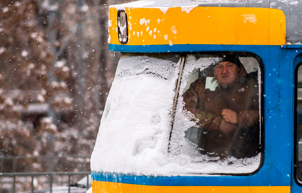 Европу замело