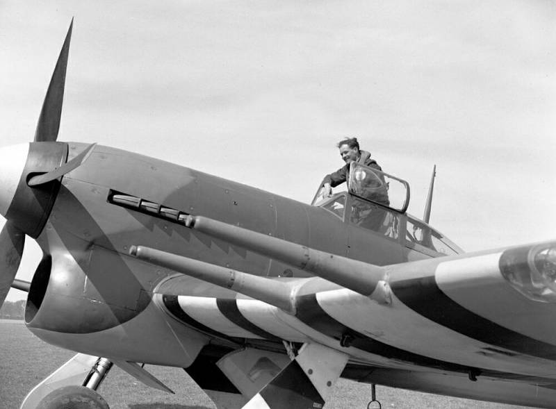 Боевые самолеты. Тайфун после урагана или третий лишний… почти "Фокке-Вульф" Боевые самолеты. Тайфун после урагана или третий лишний… почти "Фокке-Вульф" ввс