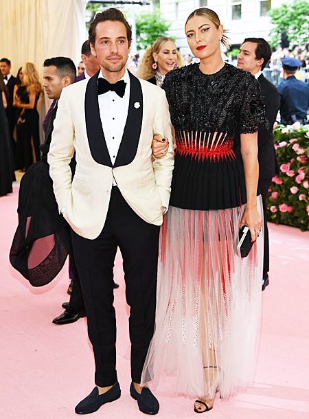 Мария Шарапова купила ранчо по соседству с Меган Маркл и принцем Гарри Мария Шарапова купила ранчо по соседству с Меган Маркл и принцем Гарри Стиль жизни,Дома звезд