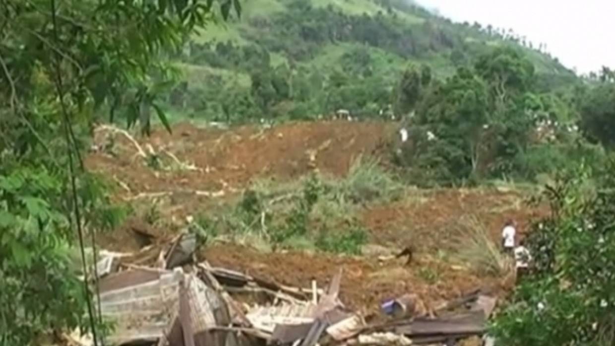 Минимум 14 человек погибли после схода оползня на западе Колумбии