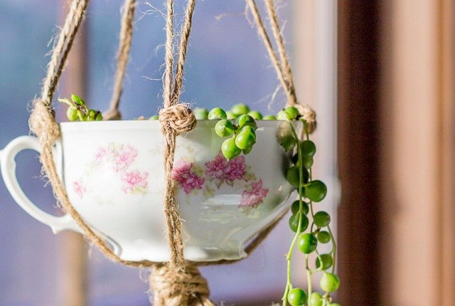 Семь креативных и практичных идей декора из старых чашек из чашек