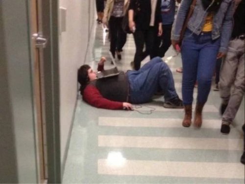 Студенческая жизнь в прикольных картинках Студенческая жизнь в прикольных картинках приколы